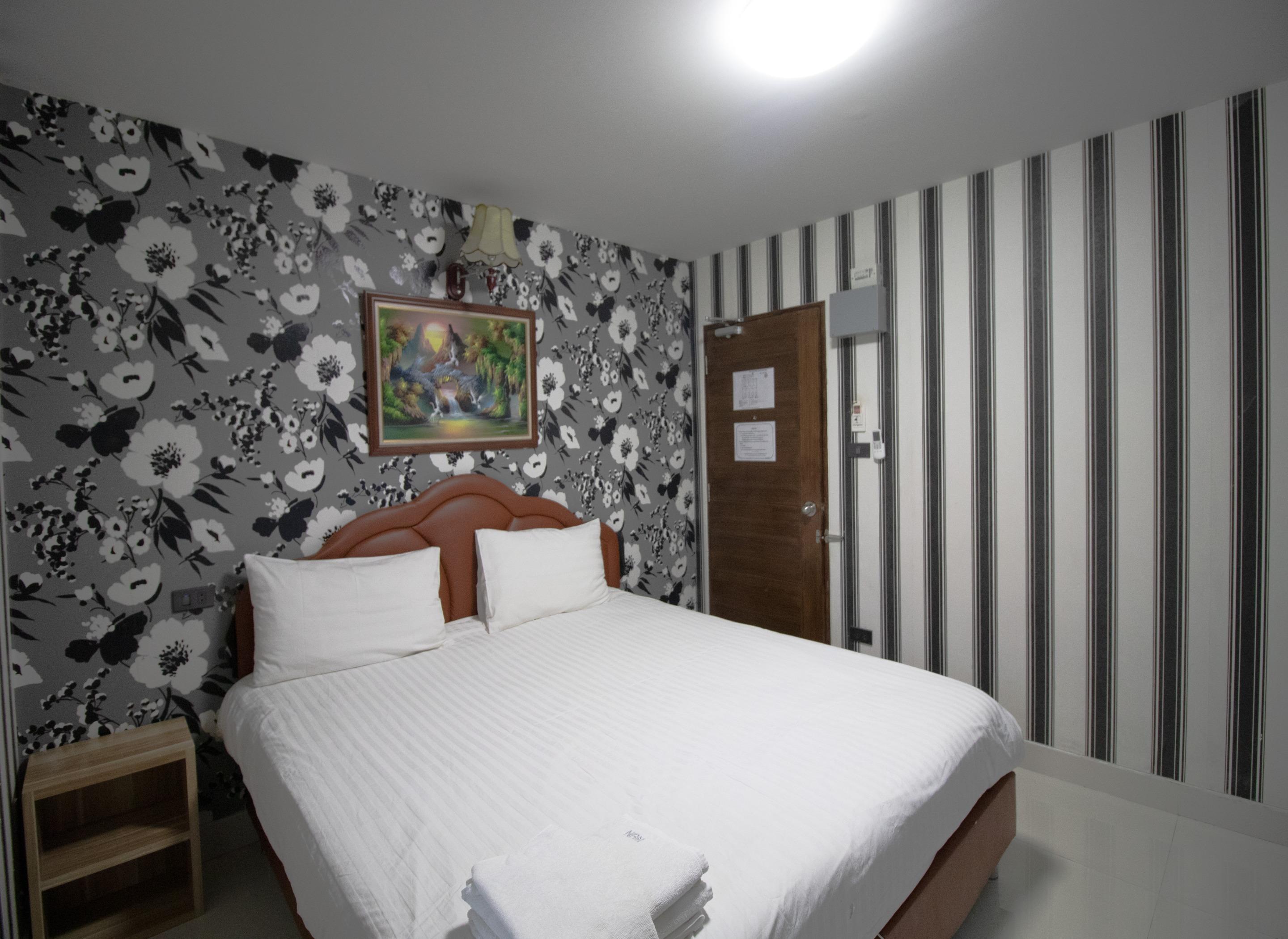Kun Hotel Накхонратчасіма Екстер'єр фото